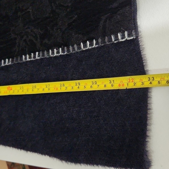 Rain + Rose Cardigan Vest Womens Size M Western Flowers Black Long Wool Blend - Picture 9 of 11